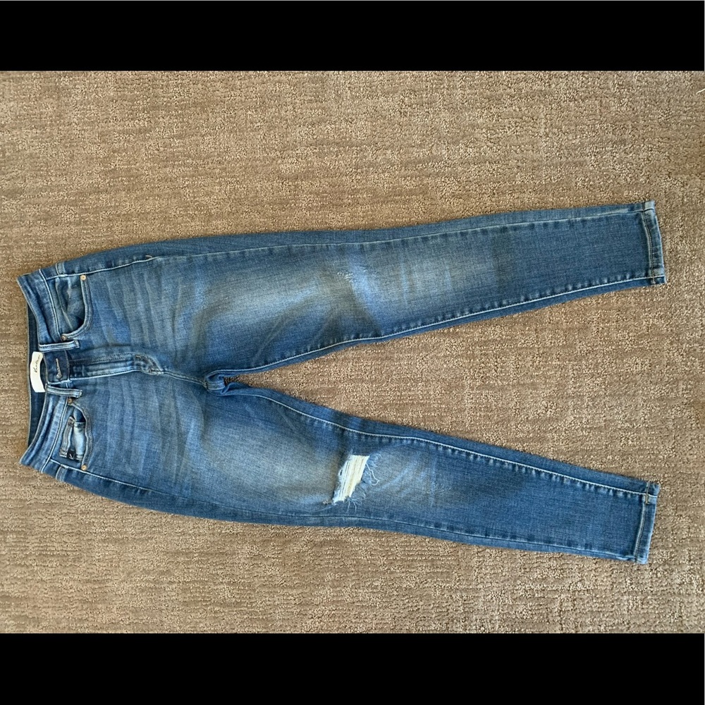 Medium wash ripped skinny jeans